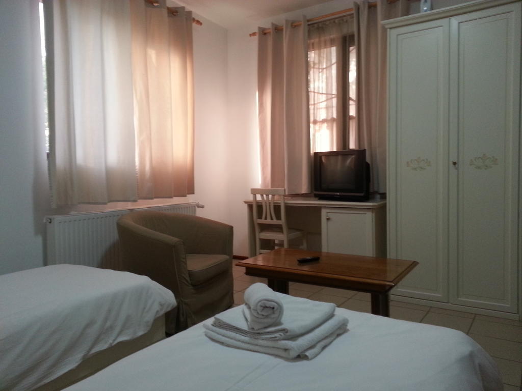 Banu Manta Apartments Bukarest Zimmer foto