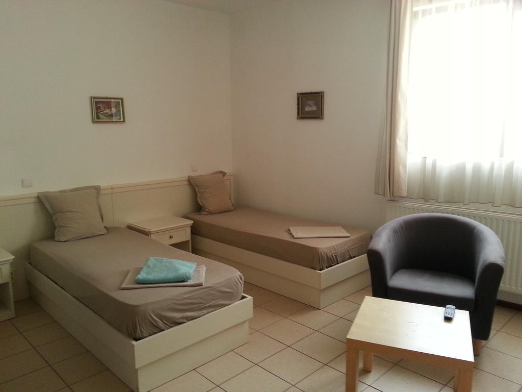 Banu Manta Apartments Bukarest Zimmer foto